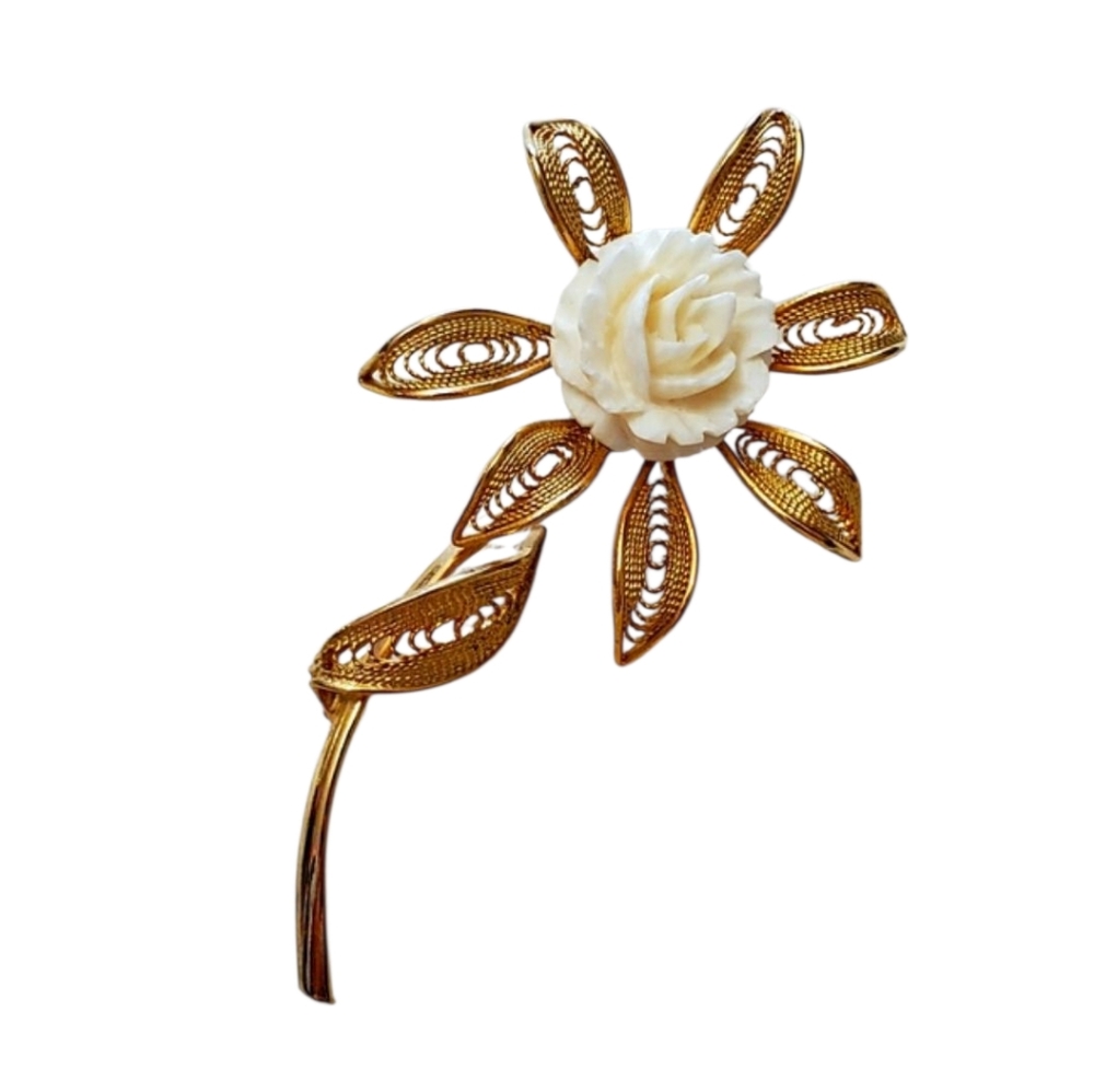 Rare Vintage White Flower Golden Petals Brooch